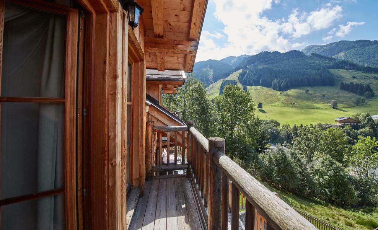 Вилла Chalets Blockhaus Saalbach By Holidayflats24 Экстерьер фото